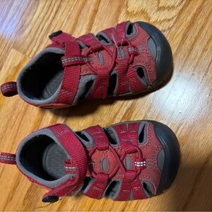 Kids Keen sandals